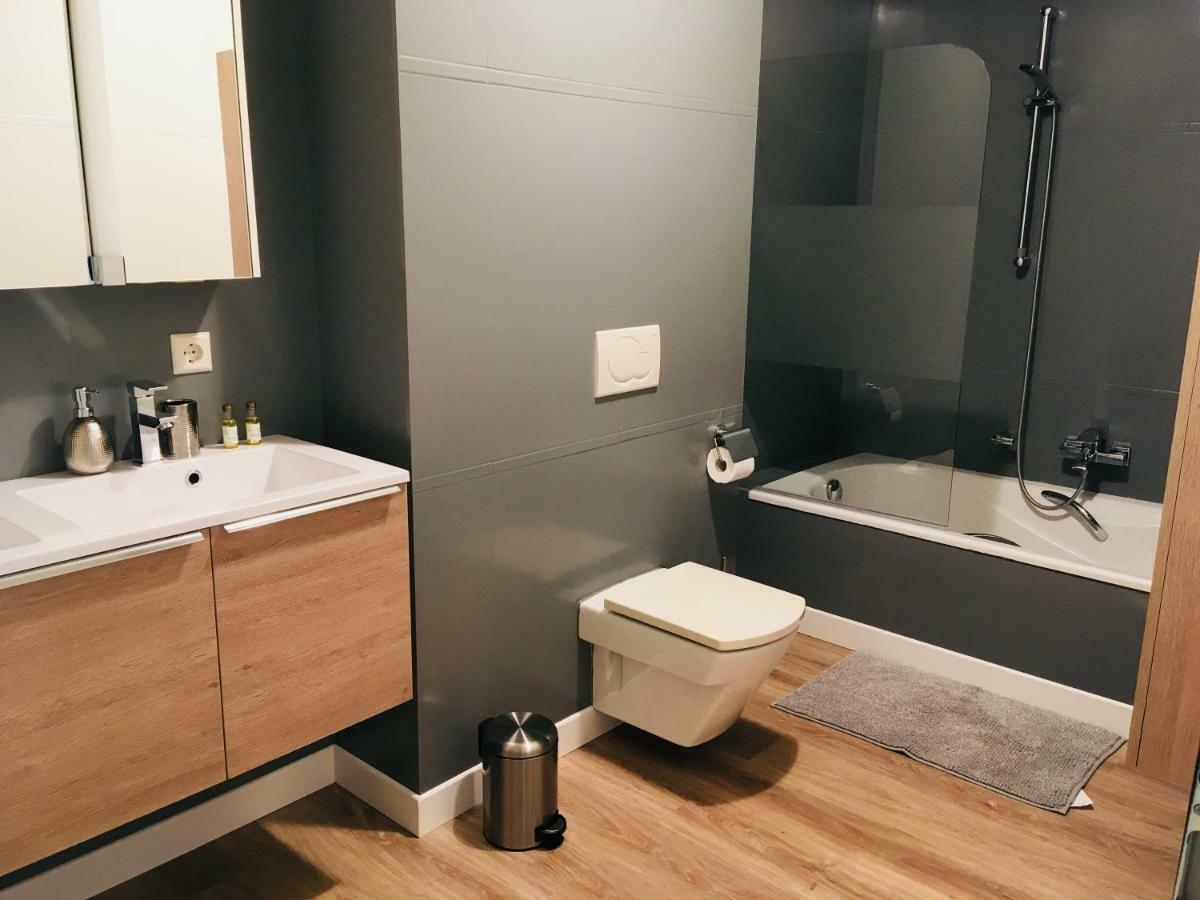 Art Deco 100M2 Flat 2 Min Walking From Train Station In City Center, Free Parking And Terrace - 2B Люксембург Экстерьер фото