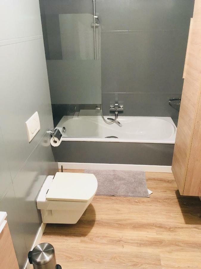 Art Deco 100M2 Flat 2 Min Walking From Train Station In City Center, Free Parking And Terrace - 2B Люксембург Экстерьер фото